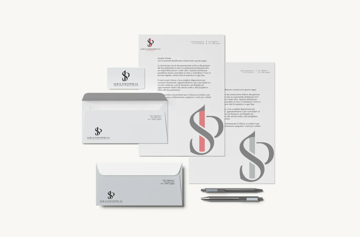 Sam & Partners SA, stationery completa: carta intestata, buste, biglietto da visita e penna con monogramma SP